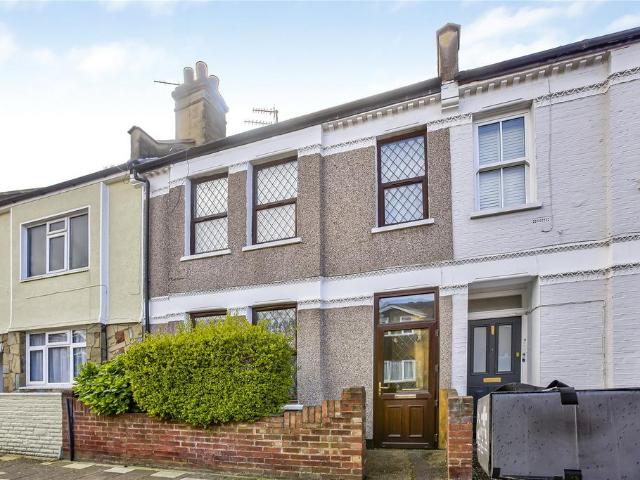 House for sale in Summerstown, Greater London