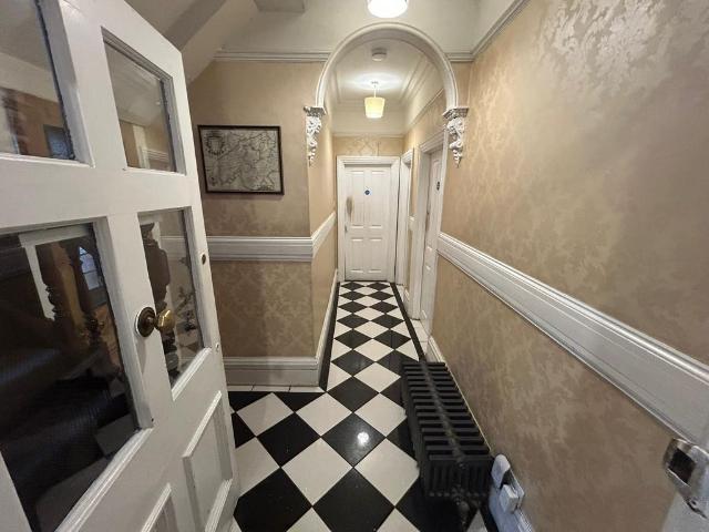 House for sale in Spring Park, Luton