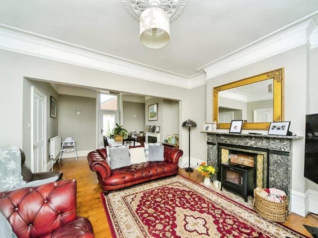 House for sale in Roselands, Eastbourne