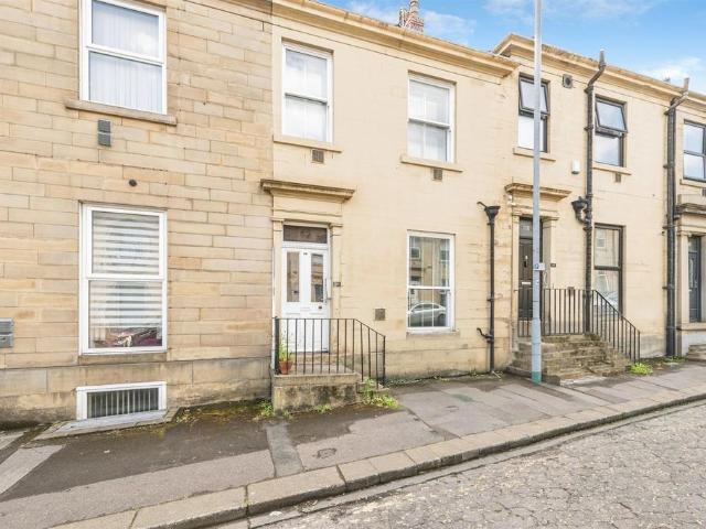 House for sale in Highfields, Huddersfield