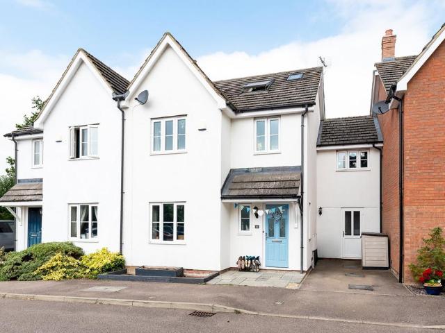 House for sale in Bedford