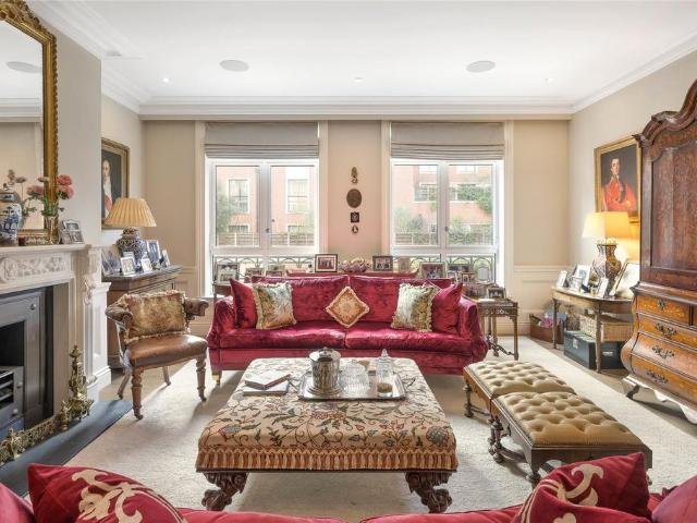 House for sale in Chelsea, Greater London