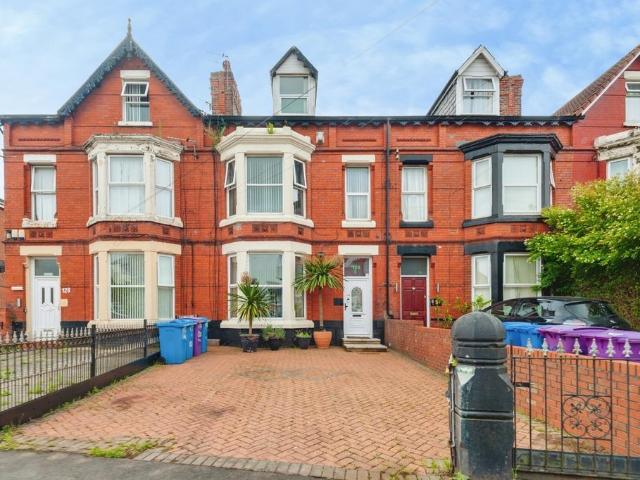 House for sale in Stoneycroft, Calderstones