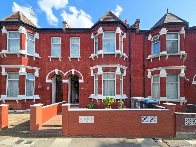 House for sale in Cricklewood, Greater London