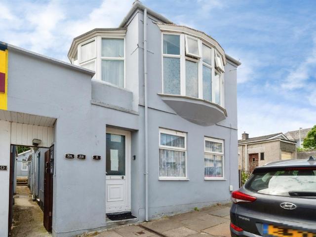House for sale in Lipson, Mount Wise