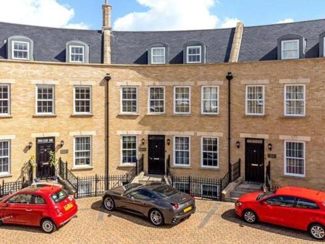 House for sale in Brayford, Lincolnshire