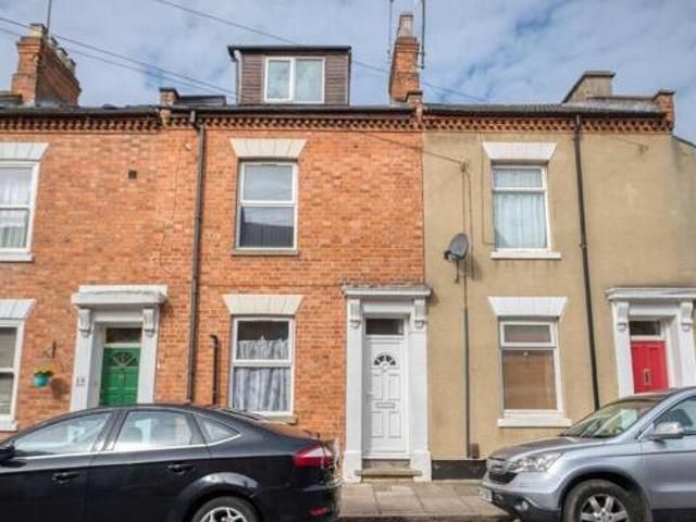 House for sale in Northampton, Northamptonshire