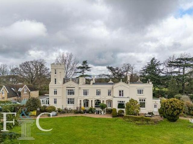 House for sale in Broxbourne, Hertfordshire