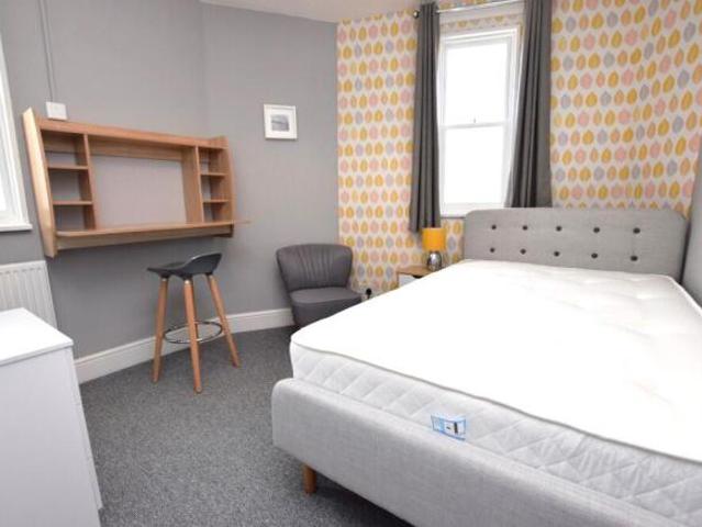 Cottage for sale in Northampton, Northamptonshire