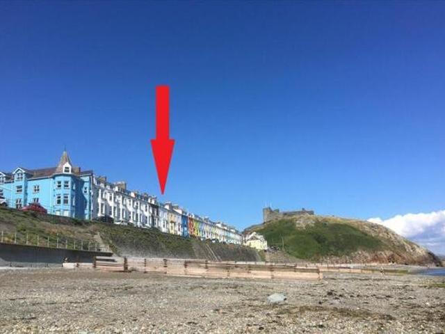House for sale in Criccieth, Wales
