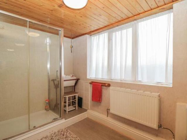 Cottage for sale in Halkyn, Wales