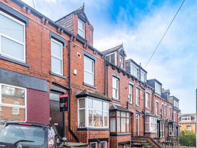 House for sale in Hyde Park, West Yorkshire