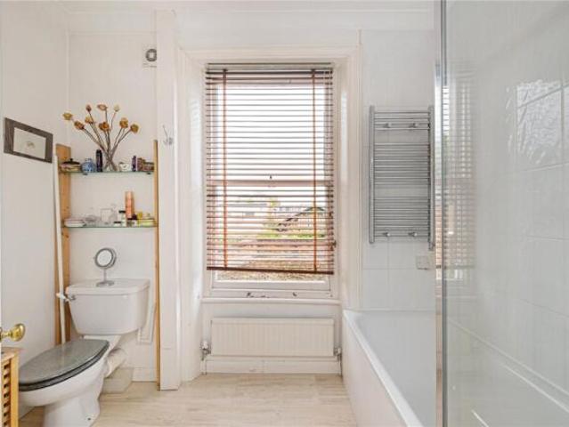 Cottage for sale in Barnes, Greater London