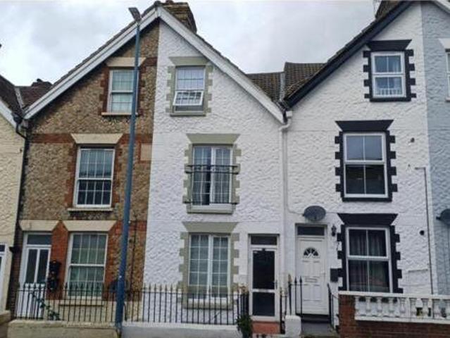 House for sale in Allington, Midway