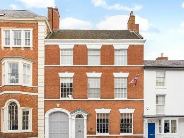 House for sale in Crookhill, Worcestershire