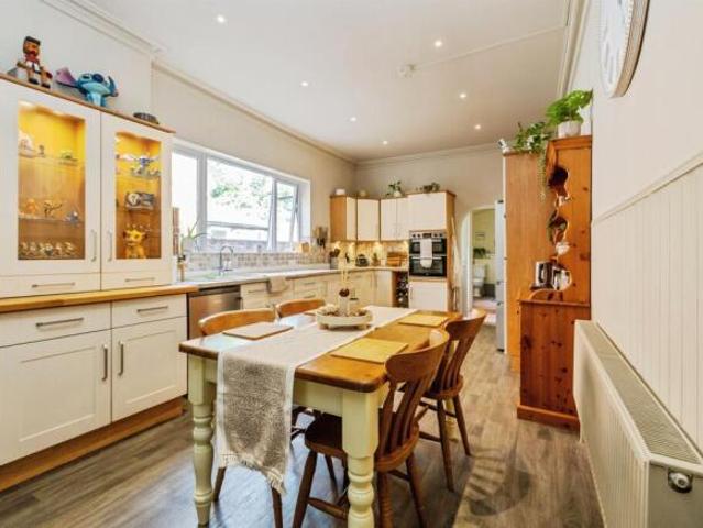 Cottage for sale in New Boultham, Brayford