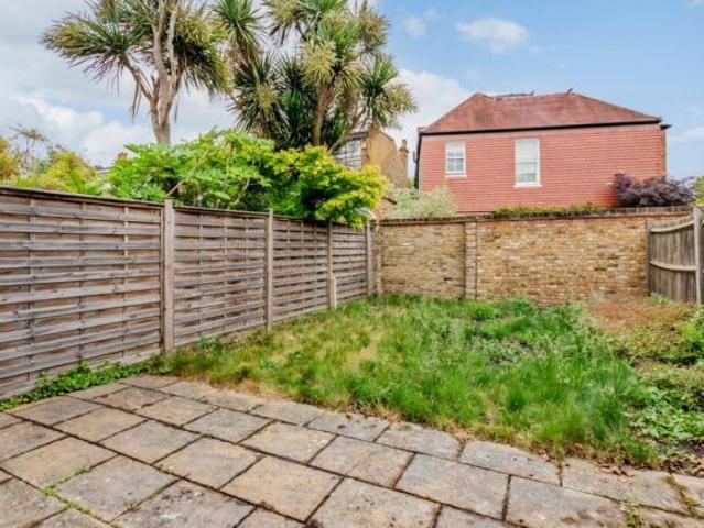 Cottage for sale in Chiswick, Greater London