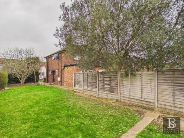 Cottage for sale in Cippenham, Slough