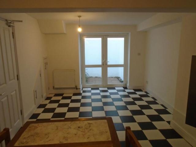 House for rent in Round Hill, Brighton