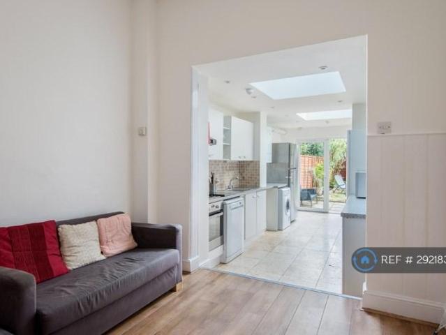 House for rent in Holloway, Greater London