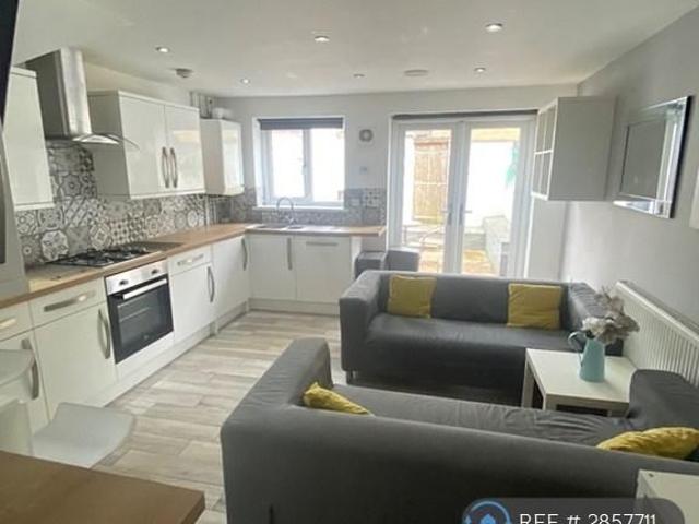 House for rent in Falcon Lodge, Wales