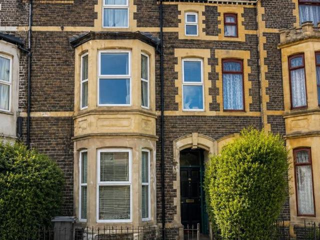 House for rent in Plasnewydd, Falcon Lodge