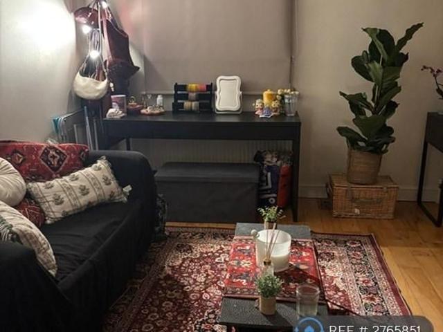 House for rent in Ripley Springs, Row Town