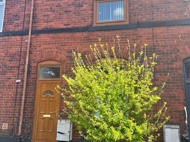 House for rent in Gigg, Bury