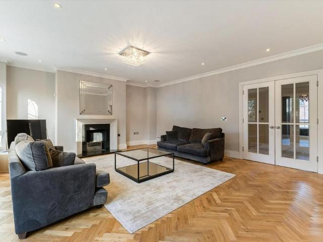 House for rent in St Margarets, Greater London