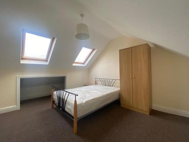 House for rent in The Colonies, Cardiff