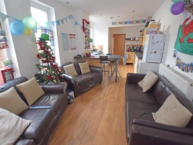 House for rent in Castle Quarter, Falcon Lodge