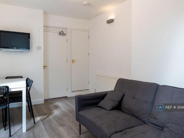 House for rent in Polsloe, Watergate