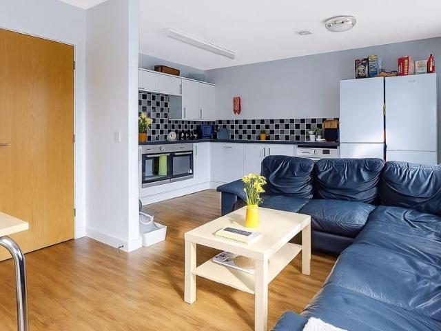 House for rent in Barracks, The Bridge