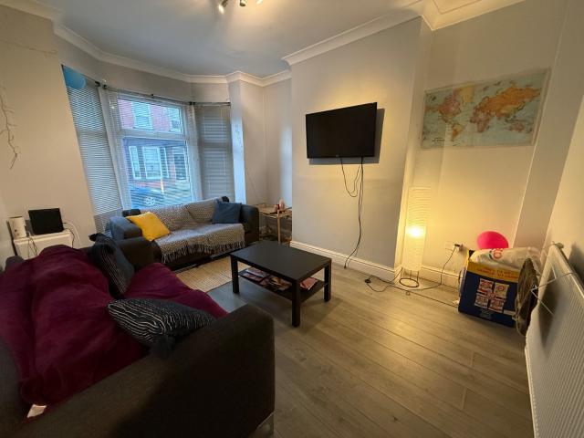 House for rent in Hyde Park, Leeds