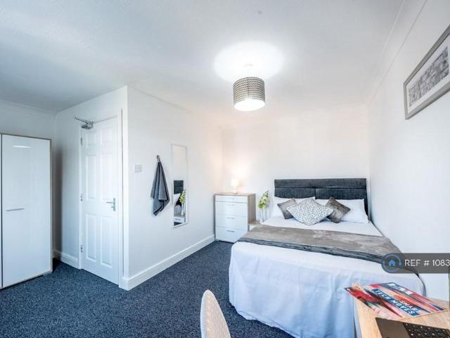 House for rent in Spring Park, Luton