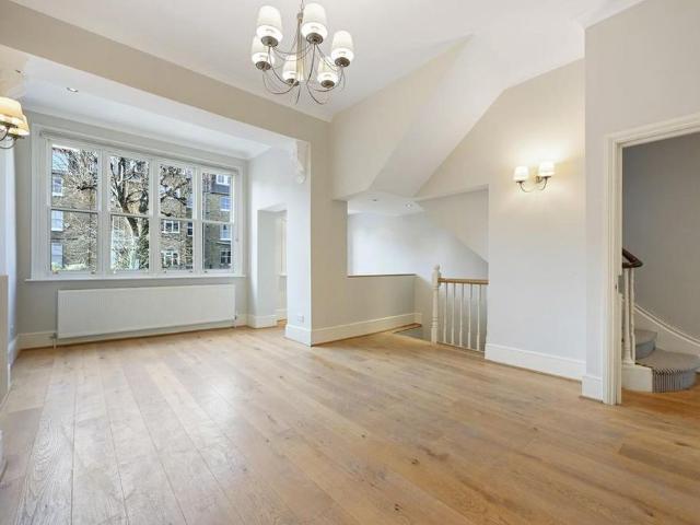 House for rent in Brook Green, Greater London