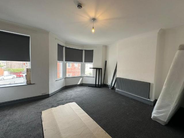 Room for rent in Plasnewydd, Falcon Lodge