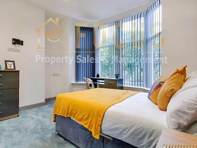Apartment for rent in West End, Old Wharf