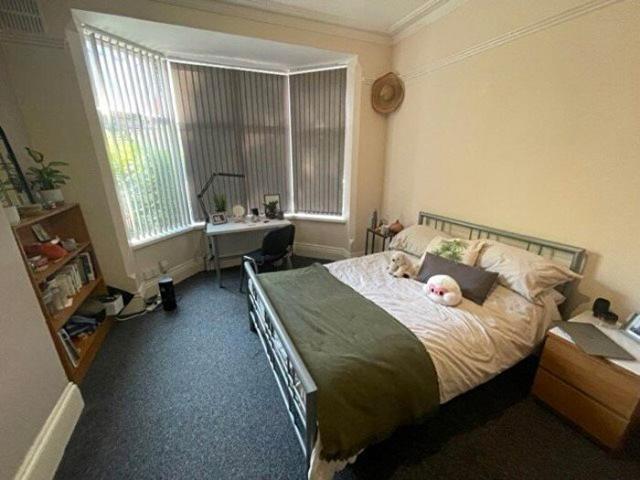 Apartment for rent in West End, Old Wharf