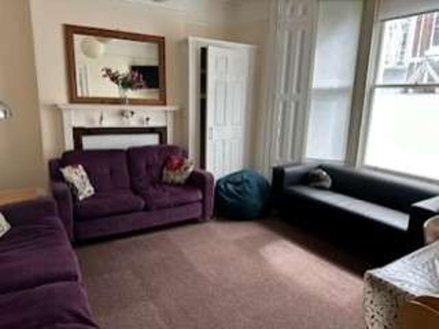 Townhouse for rent in St Thomas, Exeter