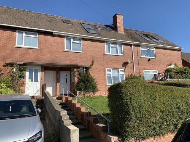 Townhouse for rent in Stoke Hill, Exeter
