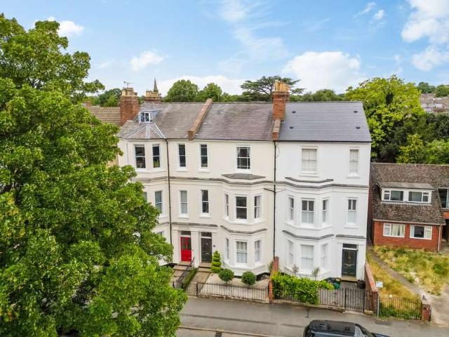 Townhouse for sale in Sydenham, Green Close