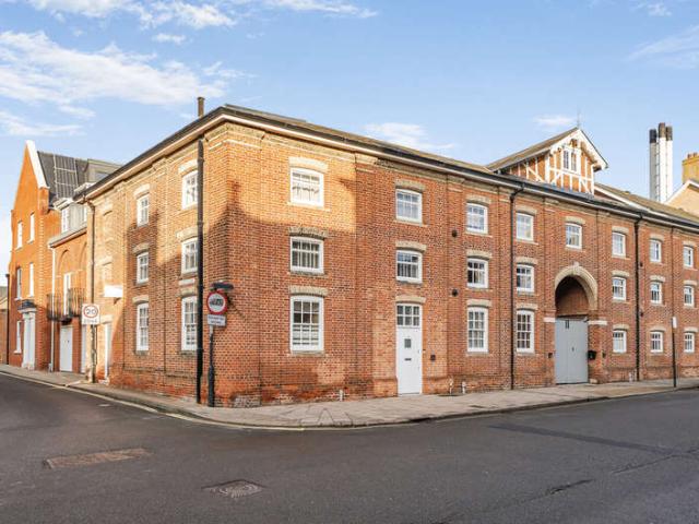 Townhouse for sale in Chedburgh, Suffolk
