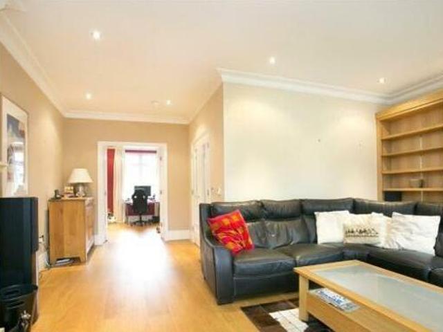 House for sale in Richmond Hill, Deepcut
