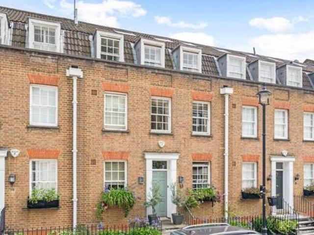 House for sale in Lyons, Greater London