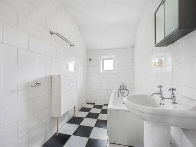 Townhouse for sale in Coley, Reading