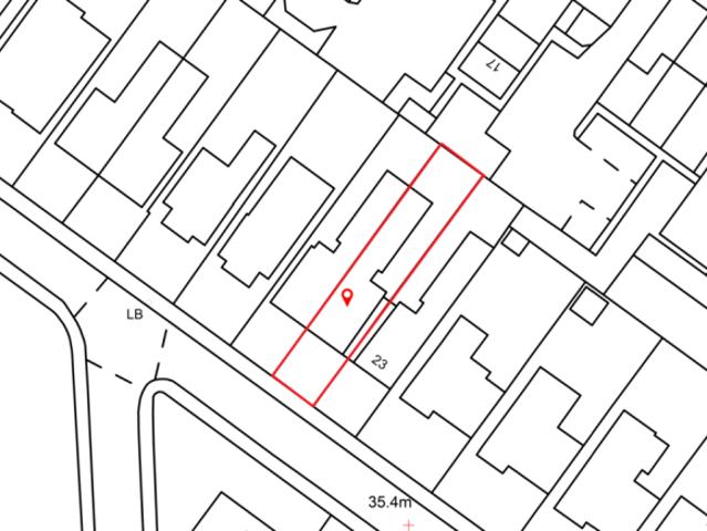 Townhouse for sale in Bedford
