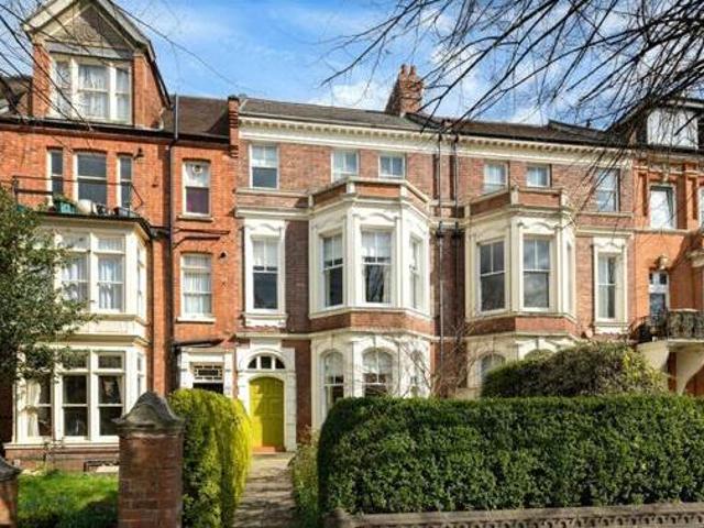 House for sale in Northampton, Northamptonshire