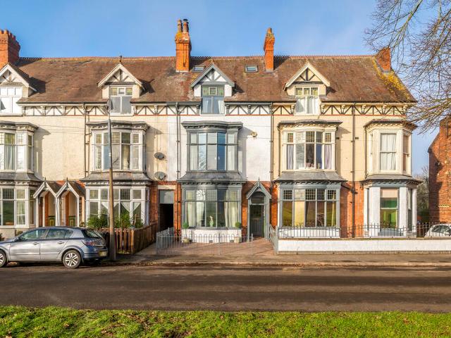 Townhouse for sale in Lincoln Townhouse for sale in Lincoln