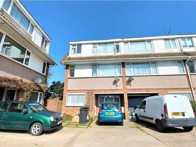 Townhouse for sale in Chelmsford
